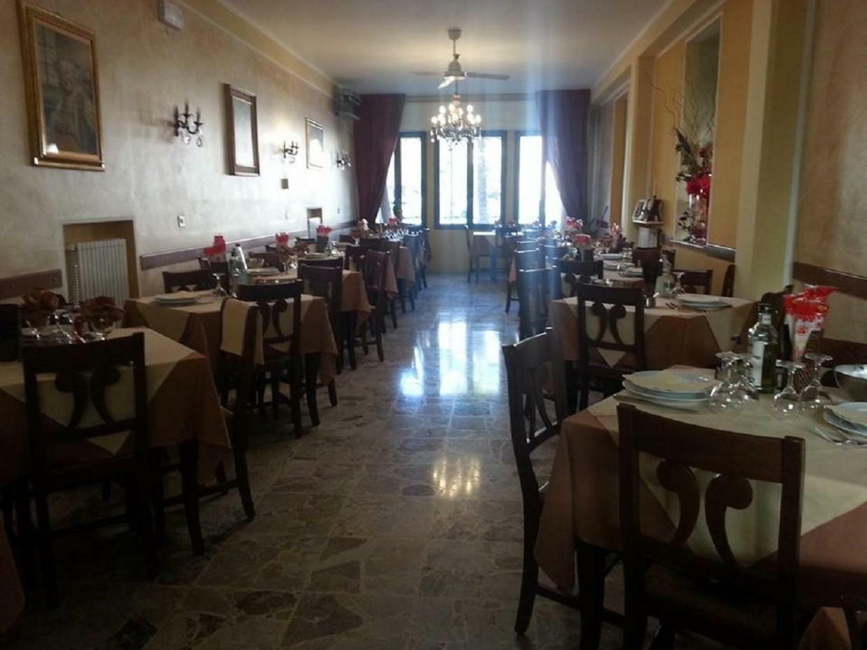 Hotel La Milanese Pietra Ligure Exterior photo