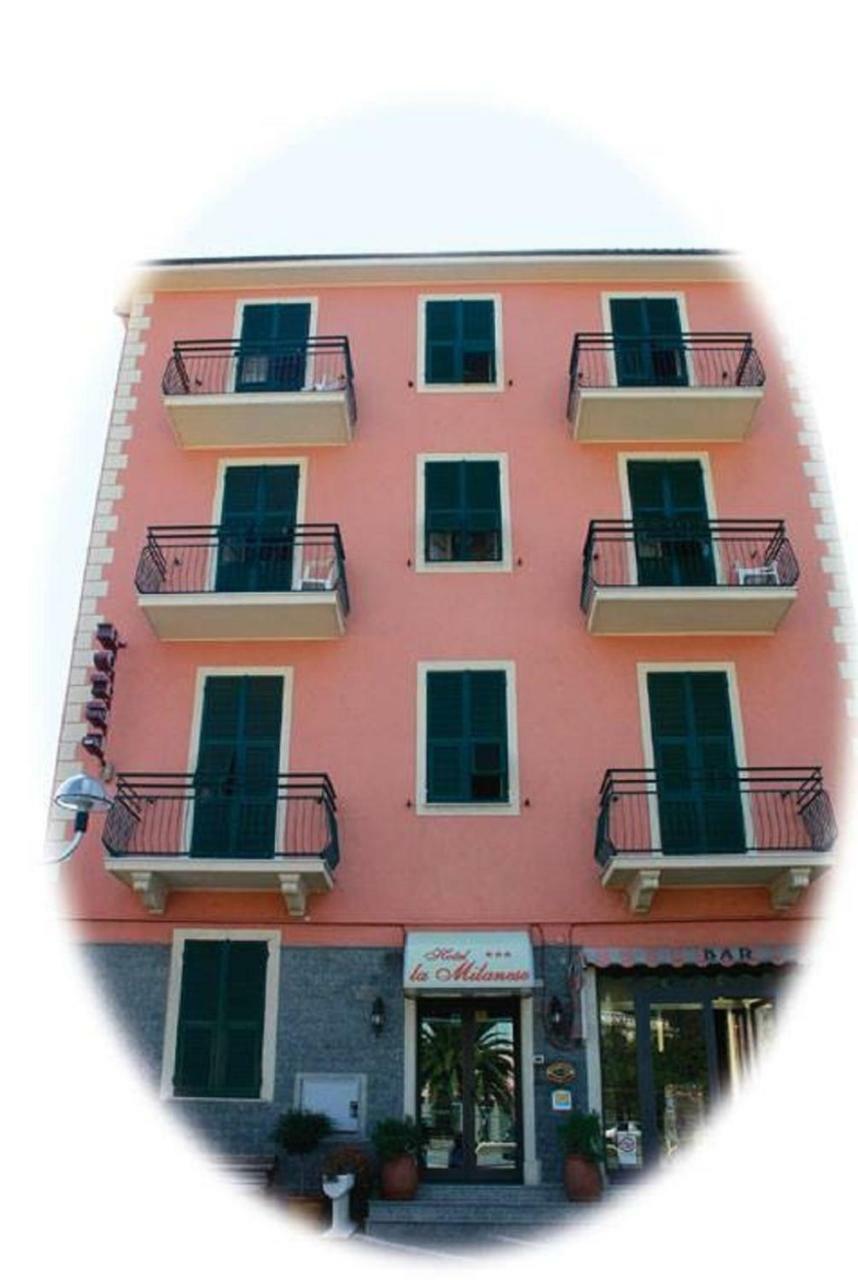 Hotel La Milanese Pietra Ligure Exterior photo